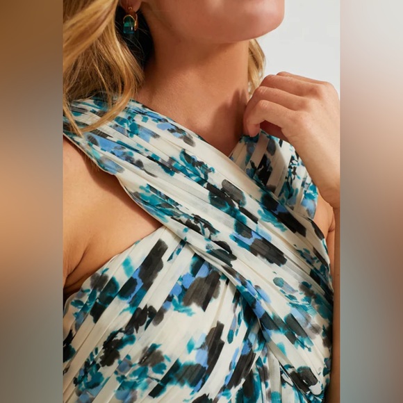 TUCKERNUCK Budding Bluebell Gwen Dress - Picture 2 of 6